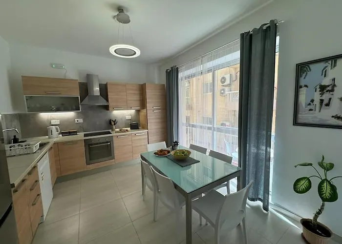 Modern Seaview-2 Min From Sliema