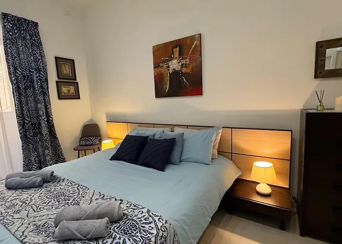 Modern Seaview-2 Min From