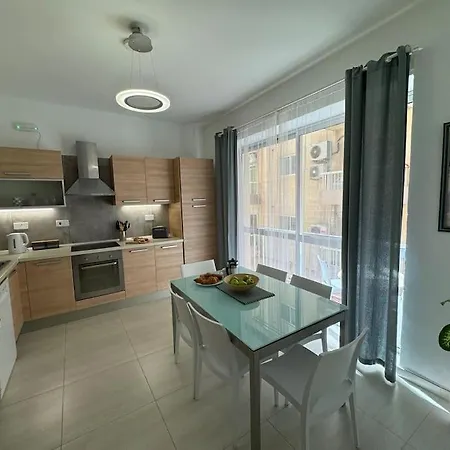 Modern Seaview-2 Min From Sliema